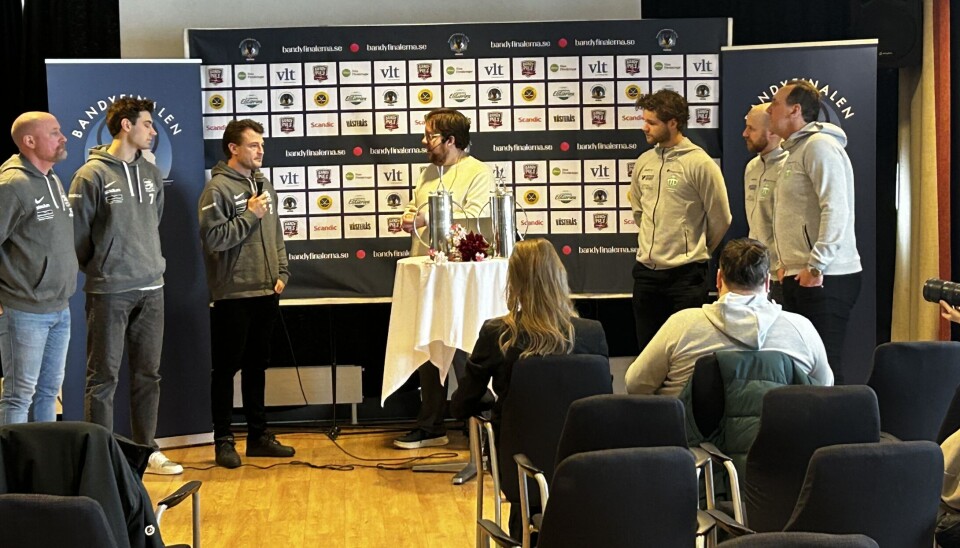 Från torsdagens presskonferens när herrlagen VSK och Villa fick ventilera sina tankar inför finalen.