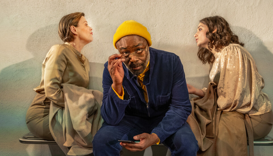 Den ny föreställningen på Västmanlands Teater. Med Bodil Malmberg, William Wahlstedt och Lilly Sundberg.