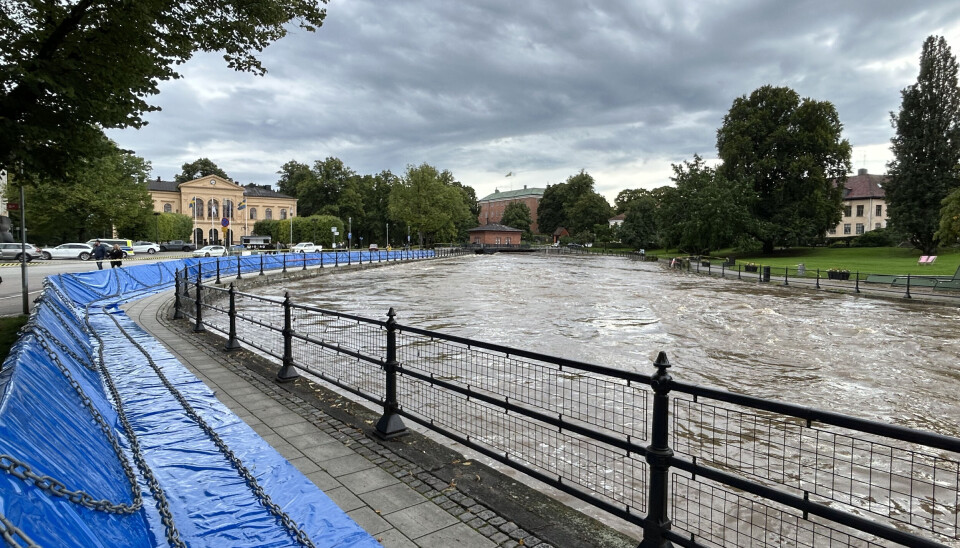 I samband med översvämningarna 1-2 september 2023 sattes det upp skydd för att inte Stadshuset skulle drabbas av det höga vattenflödet.