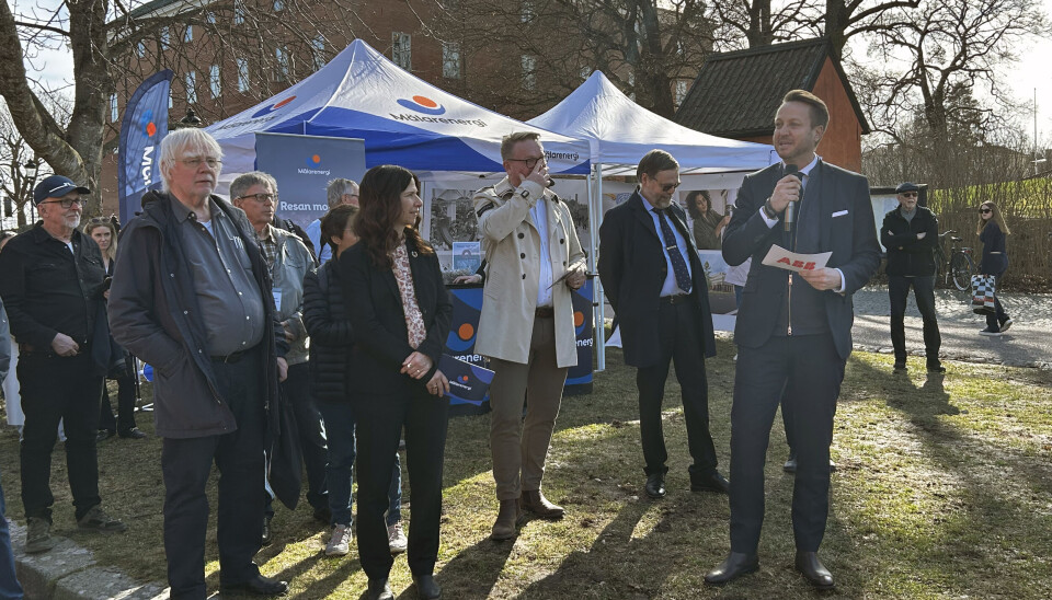 Dennis Helfridsson var först ut på talarlistan, följd av Staffan Jansson (S), Carin Lidman och Johan Sterte.