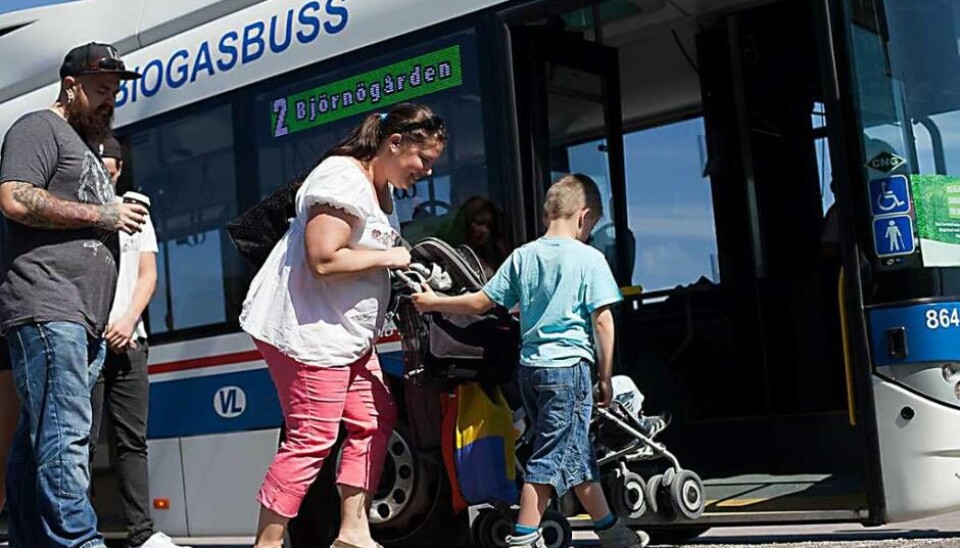 Fria resor. Med det nya busskortet kan barn och ungdomar resa obegränsat i länet med både buss och tåg.