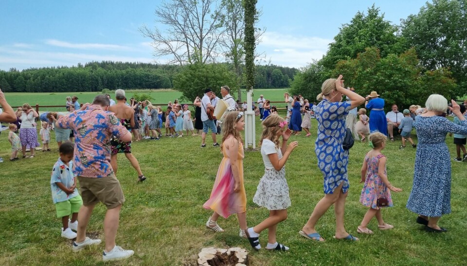 Midsommarfirande. Lundby prästgård är en av flera platser runt om Västerås som firar sommarens ankomst.