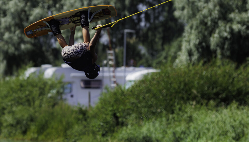 Wakeboard i kabelparken.