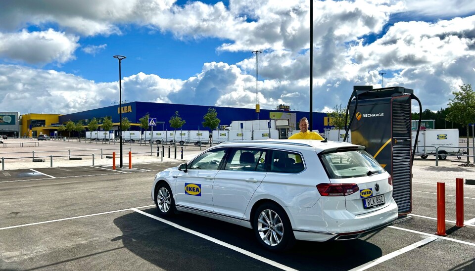 Åtta supersnabbladdare och sex normalladdare är nu i bruk på parkeringen utanför Ikea, Erikslund.