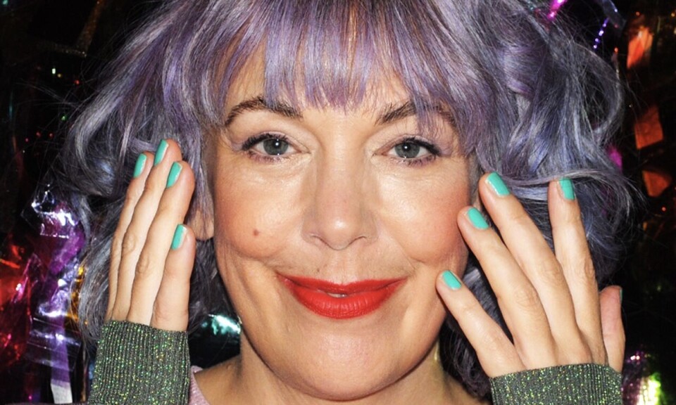 På Mässens scen. Marit Bergman kommer tillbaka till staden där hon säger att hennes liv började på allvar under gymnasietiden. Kommande fredag står hon på Officersmässens scen.