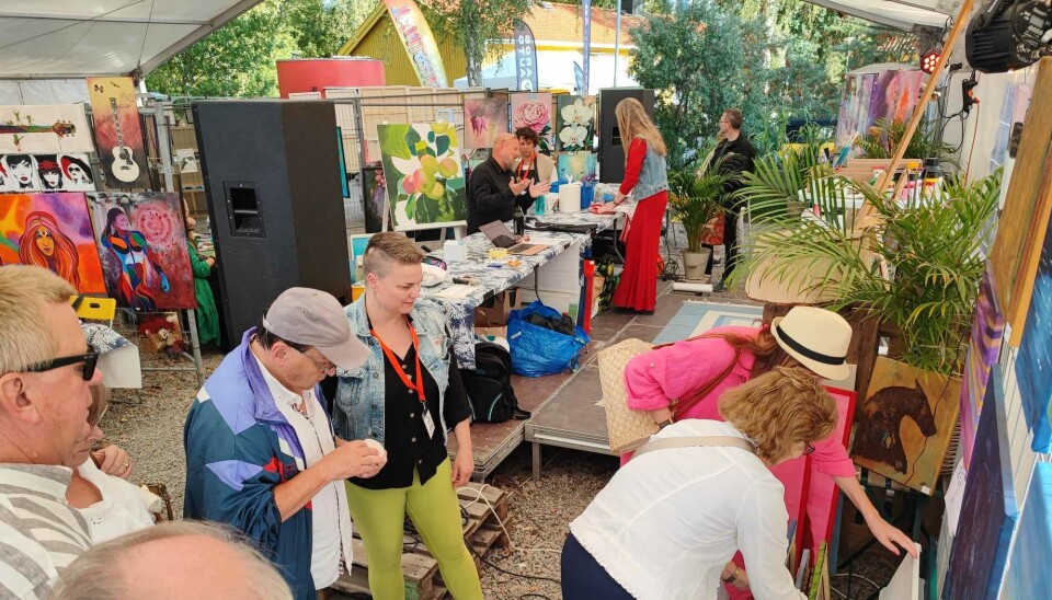 Gott om besökare under konstfestivalens första dag.