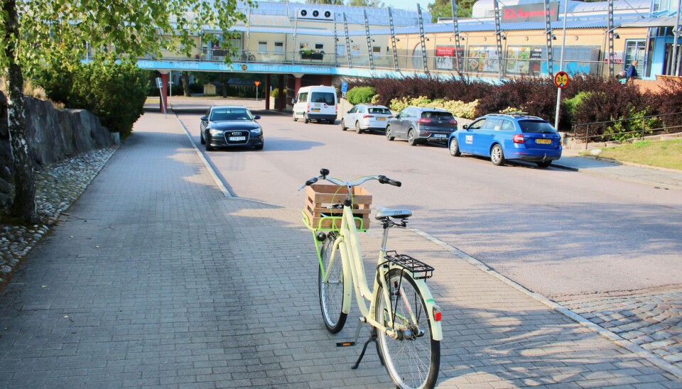 Vältrampad mark. Den aktuella sträckan vid Regementsgatan är ett väl använt cykelstråk i Västerås. Vältrampad mark. Den aktuella sträckan vid Regementsgatan är ett väl använt cykelstråk i Västerås.