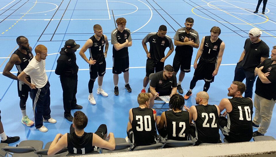 Redo för start. Aros Basket spelar sin första match i superettan på lördag, hemma mot Malbas.