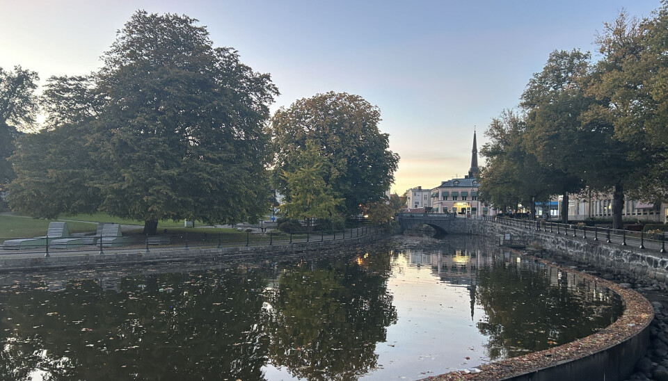 Morgonrapporten: Bil läckte olja – polis hittade kniv