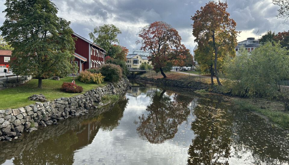 Morgonrapporten: Dödsolyckan på E18 – mamman har avlidit