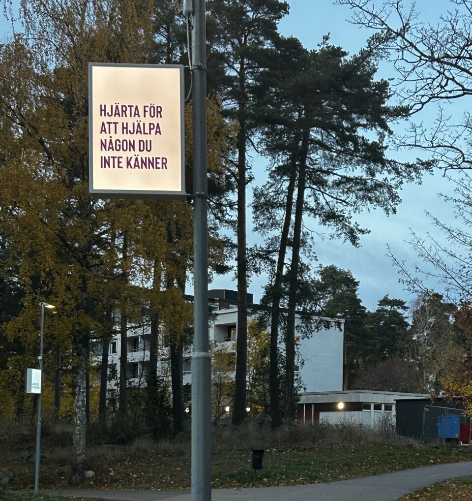 Olika budskap. Ungdomarna har satt egna ord på vad 'Våga bry dig' betyder för dem.