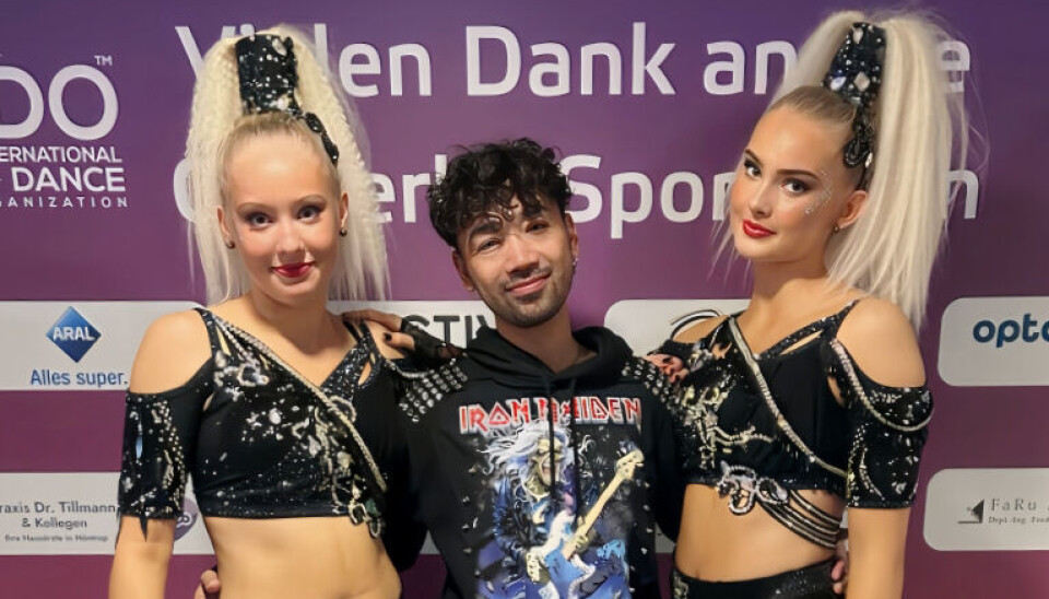 VM-dansare. Moa Önneflod och Emmeline Lundberg från Hardcore Dance Complex.
