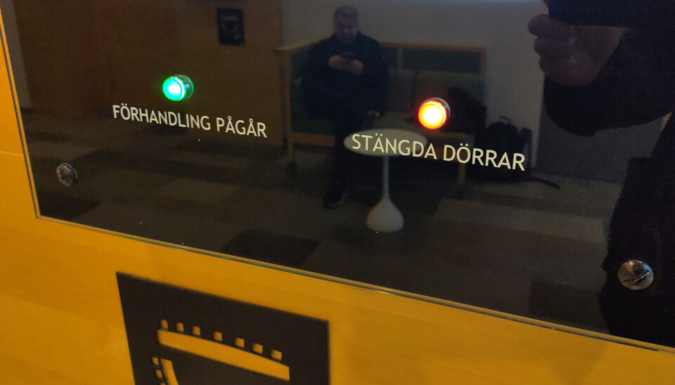Stängda dörrar. Rättegången angående mordet på Skallberget är inte offentlig. Stängda dörrar. Rättegången angående mordet på Skallberget är inte offentlig.
