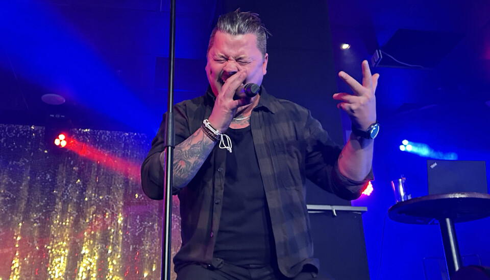 Sprängfylld röst. Daniel Kallioniemi Johansson tog hem titeln Västerås karaokemästare på onsdagskvällen med ACDC:s klassiker TNT.