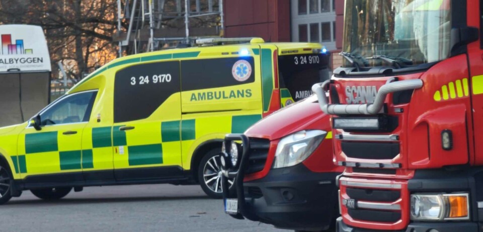 Cyklist död efter olycka – krockade med lastbil