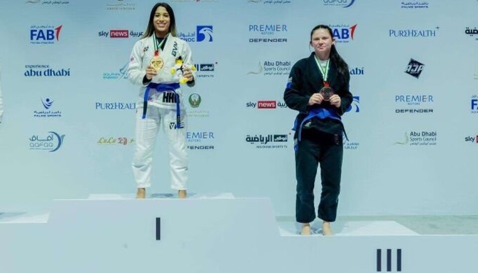 Bronstjej. Freja Lannefors på prispallen på JVM i Abu Dhabi.