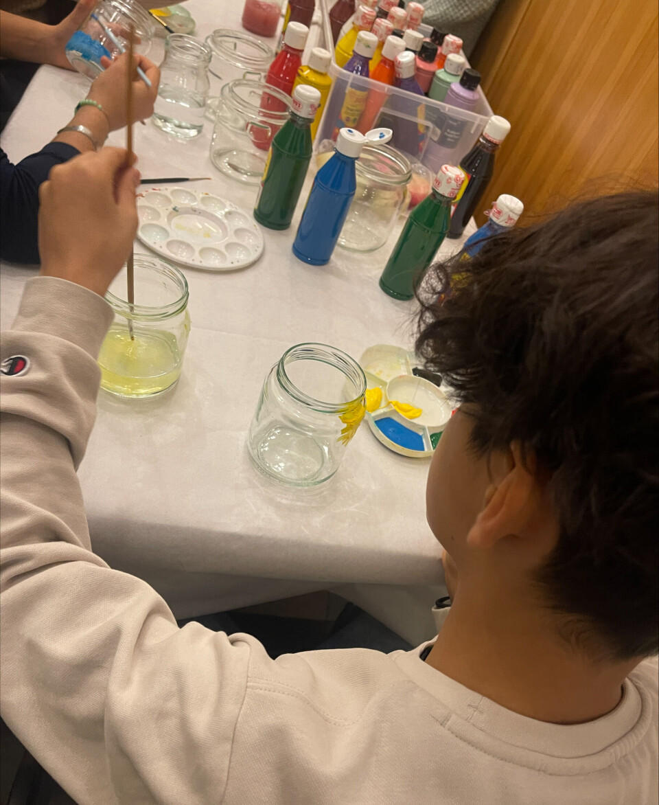 Allvar och kreativitet när Vallby uppmärksammade Orange Day