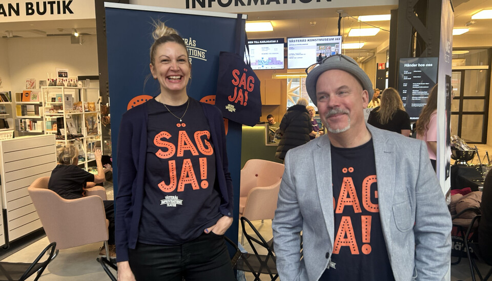 Linda Markén och Micke Ruuth från Västerås Improvisationsteater.