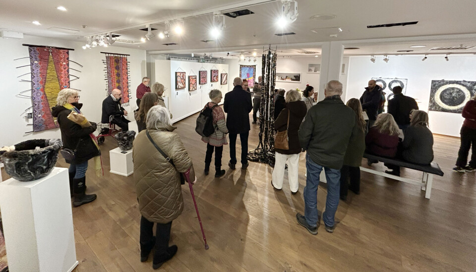 Många var nyfikna på den nya utställningen ”Våra världar” på Västerås konsthall.