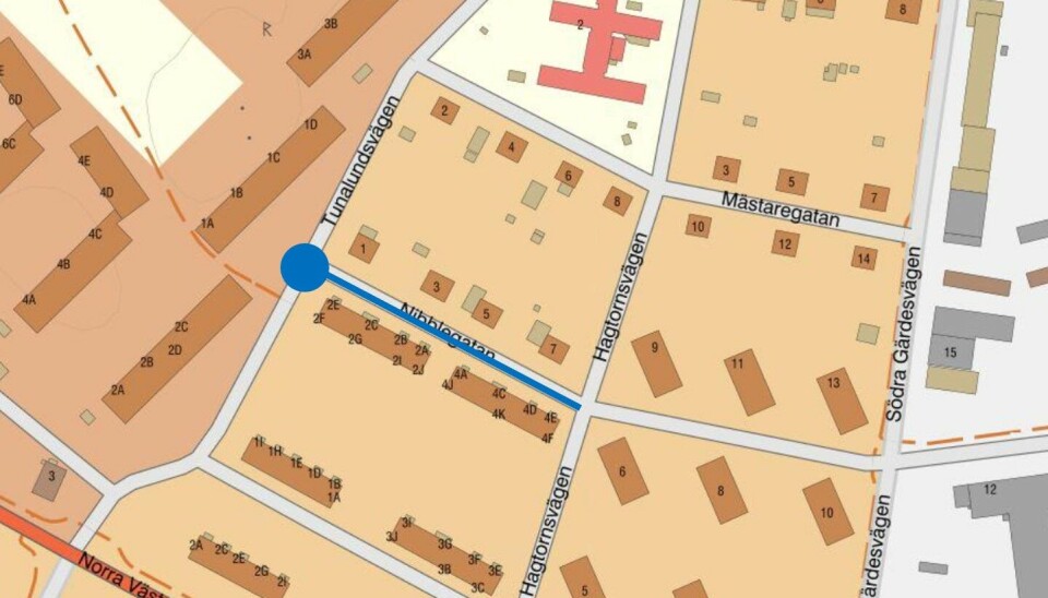 Markeringen på kartan visar sträckan längs Nibblegatan i Hallstahammar som fått ny gång- och cykelväg.