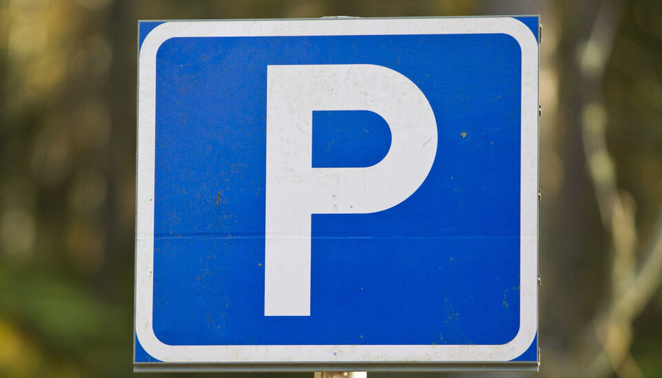 Nya regler. Från och med den 1 november gäller nya regler på Rosenfinkvägen och Sidensvansvägen.