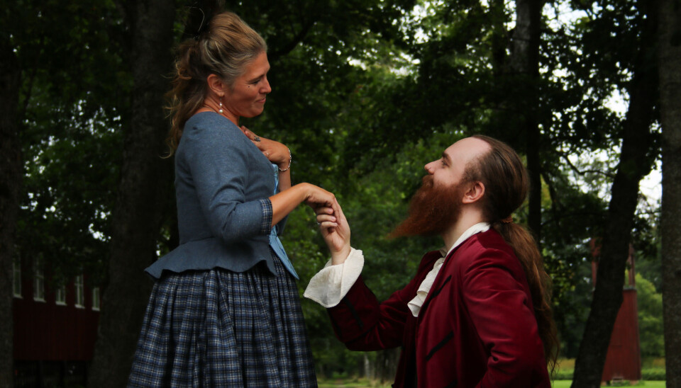 Dansa och flirta, med adel eller usling.