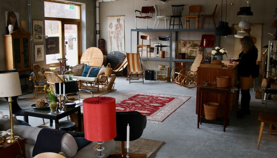 RUSTIKT. Lokalen har omålade väggar och betonggolv RUSTIKT. Lokalen har omålade väggar och betonggolv