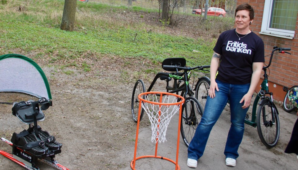 HÅLLER ORDNING. Anna Meissner, samordnare för
Fritidsbanken i Västerås. HÅLLER ORDNING. Anna Meissner, samordnare för
Fritidsbanken i Västerås.