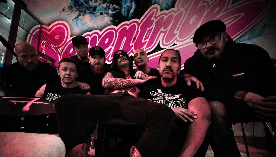 Gör comeback. Seventribes originalsättning från vänster: Dennis Westerberg (Gitarr/Sång), Marcus Brandel (Gitarr), Thaison (Percussion), Mattias Sjöstrand (Gitarr), Marco Ayala (Sång), Krister Angelovski (Trummor), Andreas Sjöstedt (Bas), Jani Salonen (Sång).