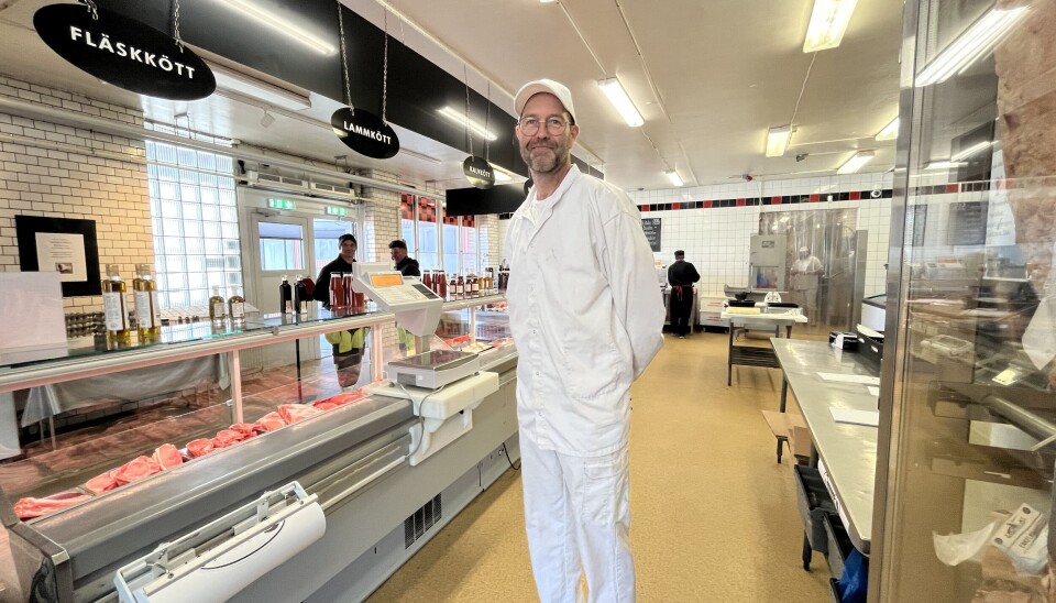 Vd. Lars Rudäng, vd för Carlströms kött och chark, är speciellt stolt över de priser man erövrat, bland annat vinsten i Chark-SM för sin prinskorv.