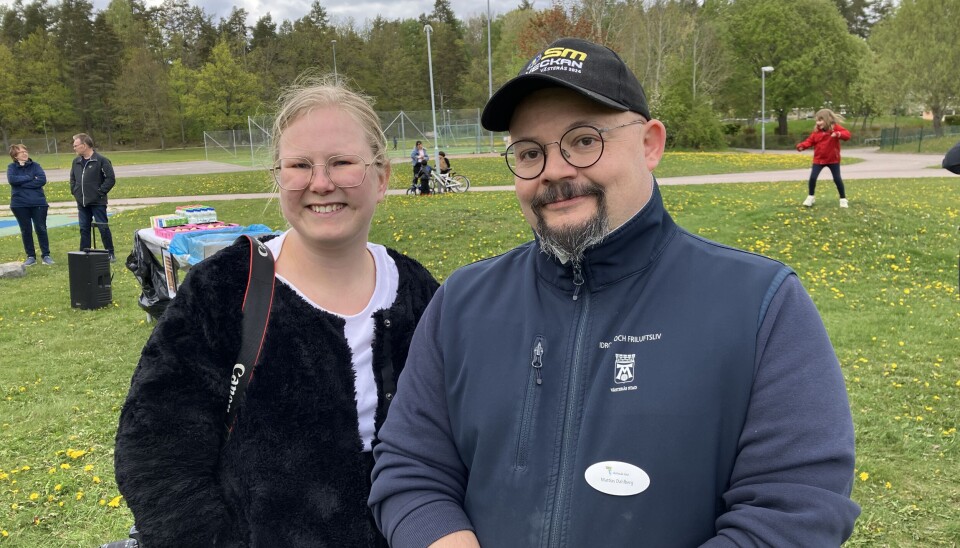 Positiva till satsningen. Mattias Dahlberg, representant från Västerås stad och Isabelle Karlsson, grundlärare på Hällbyskolan säger att de hoppas att satsningen ska få barn att röra sig.