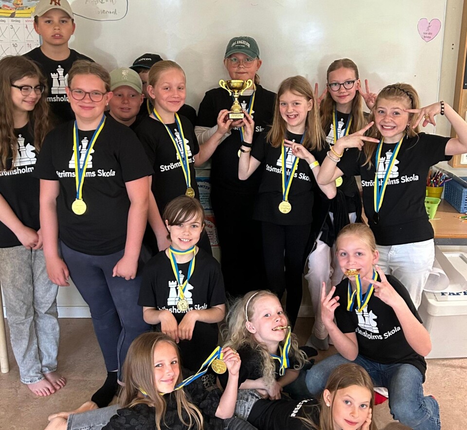 Stolta fyror. Årskurs 4 på Strömsholms skola tog hem en fjärdeplats i Schackfyrans riksfinal.