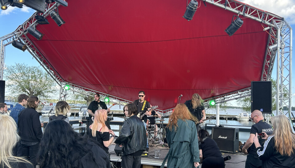Musikfestival. Sista lördagen i maj hölls Västerås Musikfestival med bara lokala band. Det blev en lyckad tillställning på bryggscenen och inomhusscenen med gott om besökare.
