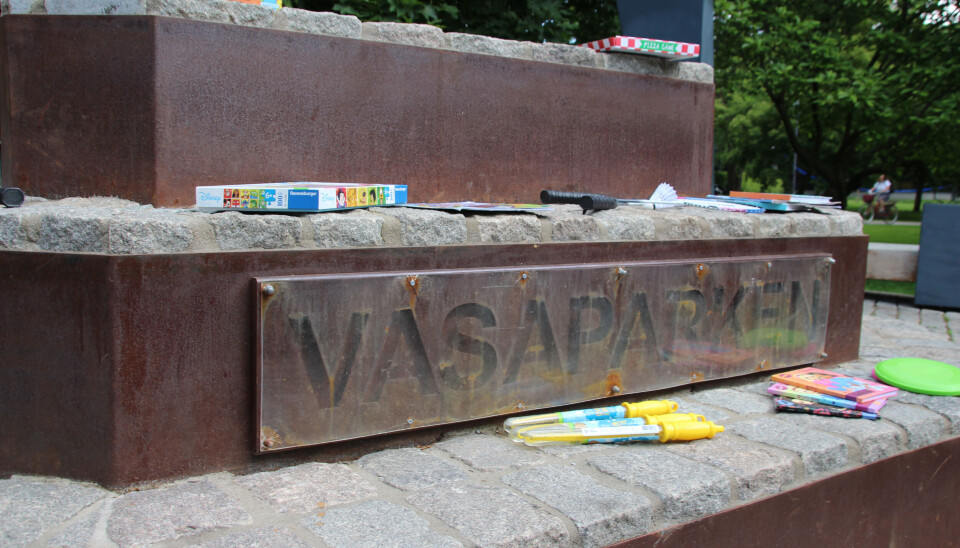 Pyssel i parken.