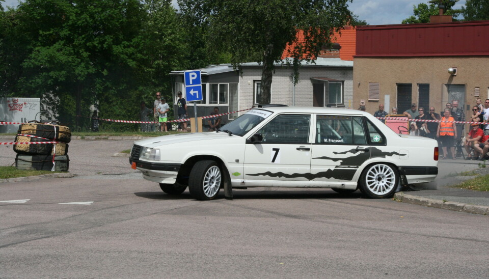 Rally i centrum. I Surasprinten kör bilarna i centrala Surahammar.