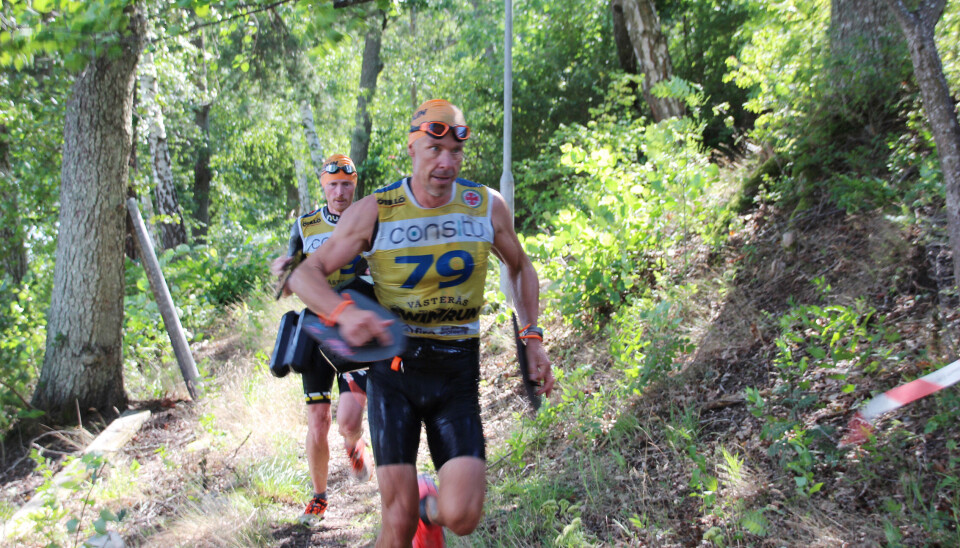 Herrsegrare. Henrik Warfvinge och Martin Forhaug, Husarö Multisport, vann efter en utmanande resa på drygt 3,5 timme herrklassens långa distans.