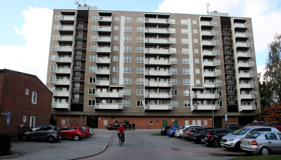 Nygammalt. Resmilan, på Odensvi, är nu ett bostadshus för alla åldrar. NYGAMMALT. Resmilan, på Odensvi, är nu ett bostadshus för alla åldrar.