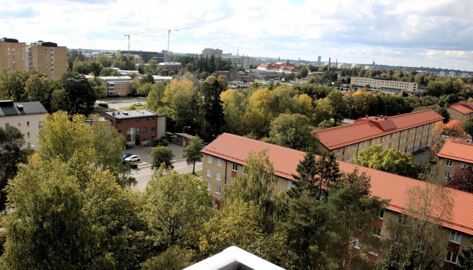 UTSIKT. En stor del av Västerås syns från balkongen. UTSIKT. En stor del av Västerås syns från balkongen.