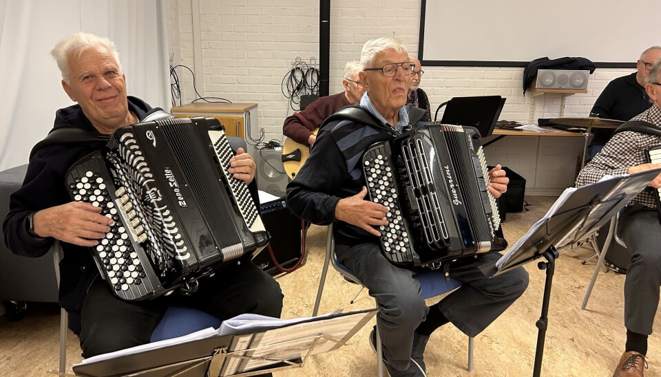Gemenskap. Varje måndag träffas medlemmarna och spelar tillsammans på Tomasgården.