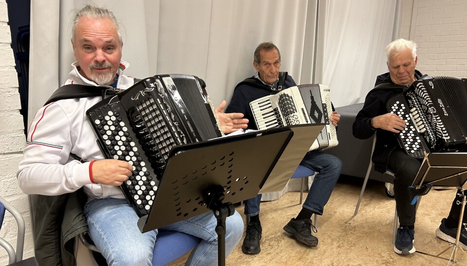 Musiker. Conny Ös tycker att dragspel är världens bästa instrument.