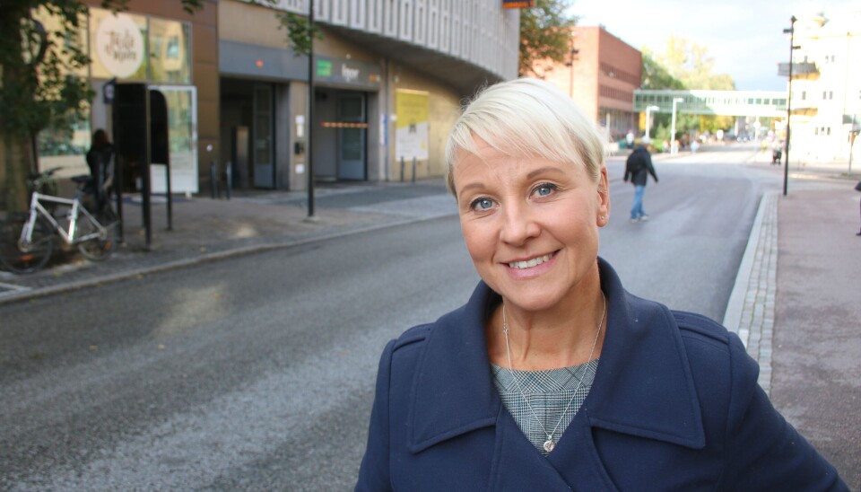 PÅ VÄSTERÅSBESÖK. Äldre- och socialförsäkringsminister Anna Tenje (M) besökte Västerås. PÅ VÄSTERÅSBESÖK. Äldre- och socialförsäkringsminister Anna Tenje (M) besökte Västerås.