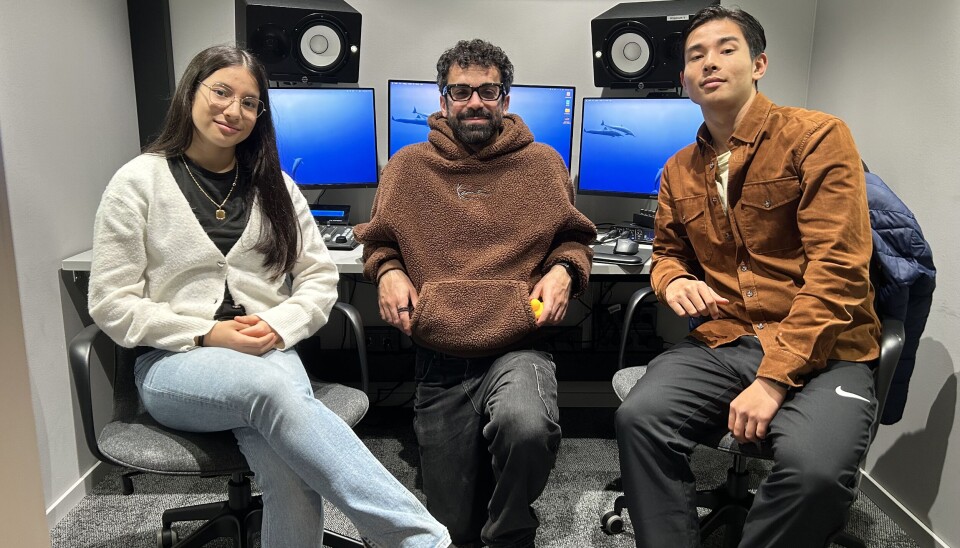 Utvecklas. Shahab i mitten utbildar syskonen Yasmin och Yosef i filmskapande.